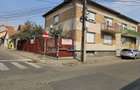 Casă cu 4 camere în Central - 1