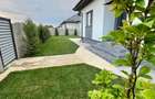 Ofer spre vanzare o casa cu 3 camere - 2