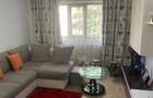 Vand apartament cu 2 camere + loc de parcare si garaj