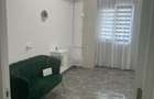 Inchiriez camera salon - 4
