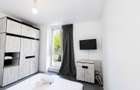 De vanzare apartament 3 camere, central - 7