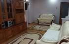Inchiriez apartament 3 camere - 4