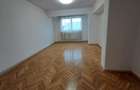 Proprietar vinde Ultracentral apartament mare,spatios si luminos cu 4 camere,2 b - 9