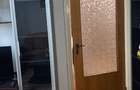 Ofer spre închiriere apartamentul cu trei camere în Drumul Taberei la Favorit - 3