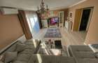 Casa cu 4 camere, curte ?i aer condi?ionat