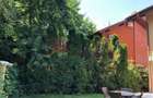Vilă cu 3 dormitoare, grădină privată și acces la piscină