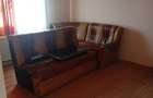Casa cu 3 camere ?i pivni?a, curte mare