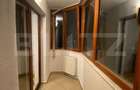 1 camera decomandata de inchiriat intr-un apartament cu 4 camere, zona - 3
