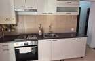 Proprietar inchiriez apartament decomandat,lift ,utilat si mobilat,loc parcare