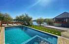 Vila moderna cu piscina pe lac l la cheie l 2530 mp teren l Geaca-CLuj - 2