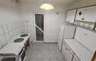 Apartament cu 3 camere de vânzare, zona Far