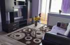 Proprietar inchiriez apartament doua camere cetate strada Arnsberg etaj 3 - 4