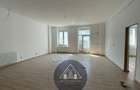 Apartament 3 camere nou, zona Ultra-Centrala la Parter