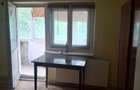 Vand apartament cu 3 camere, decomandat,etaj 2/4, fara imbunatatiri, 65 mp utili