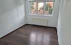 De  vânzare apartament 3 camere 