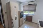 Proprietar vand apartament 3 camere in vila cu curte proprie - 2
