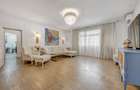 CAROL - EPISCOP CHESARIE, APARTAMENT 250 MP TOTAL, CURTE 250 MP! - 1