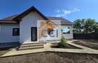 Sarata, Bacau, casa noua moderna de vanzare, confort, spatiu si liniste