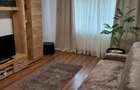 Inchiriez Apartament cu 3 camere