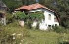 Casă cu 2 camere cu Teren 3100 Mp în Bunești (Mălureni) - 10
