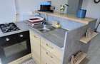 Inchiriez apartament pe termen lung, inclusiv vara