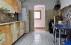 Apartament de 3 camere - Zona de jos - De inchiriat - 9