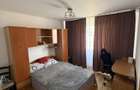 Proprietar, inchiriez apartament 2 camere decomandat - 1