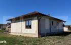 Casa de vanzare, 111 mp, 800 mp de teren, zona Chintelnic