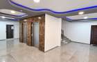 Zona Coresi, complex Isaran, apartament cu 3 camere de 82mp, 176000 E