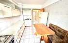Apartament 3 camere decomandate, et. 4 cu sarpanta, strada