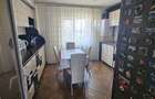 Apartament cu 4 camere în Central - 2