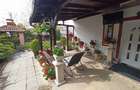 Proprietar Casa spatioasa cu curte amenajata, cartier Garlesti (vanzare sau schimb) - 3