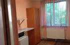 Vand garsoniera mica 12mp et.1 str Iza Oradea