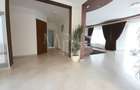 Casa 6 camere de vanzare in Beverly Hills, Sanmartin