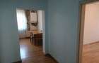 Apartament cu 3 camere ,de vanzare, in Petrosani,stada Independentei - 7