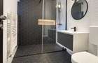 Ofer spre inchiriere ap 2 camere, boxa, parcare exterioara!