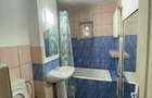 Ofer spre inchiriere apartament 2 camere, semidecomandat, zona Zamca, utilat, centrala termica, termopane, etaj 1. Pret 300 euro + o garantie. - 5
