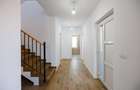 Duplex P+E în Moșnița Nouă, 3 dormitoare, 3 bai, teren 403 mp. Comision 0%