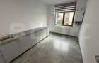 Spatiu comercial, 220 mp, zona Bd. Muncii - 5