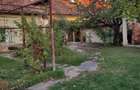 Casa: 2 apartamente in Piata Cluj, singur in curte, necesita renovare, are Autorizatie de construire - 10
