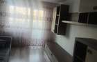 Inchiriez apartament 4 camere.