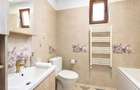 Casa solida, teren 919mp, 2 accesuri, configuratie si pentru 2 familii, Sanpetru - 12