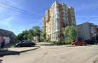 Apartament-Spatiu comercial parter 2 camere -intrare din strada 60mp - 2