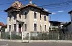 Casa cu arhitectura deosebita,NEFIIND MONUMENT ISTORIC!!! - 3
