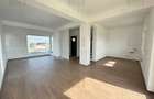 Casa individuala - 4 Camere | Ansamblu - Asfalt - 300 m STV - 14
