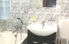 Vanzare apartament 3 camere+boxa in Drumului Taberei Valea Argesului.