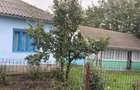 Casa, grajd, gradina plus dependinte - 1