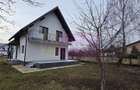 Vila de vanzare cu 4 camere in Brebu