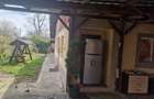 Casa de vanzare 122 mp + 450 mp teren, 3 camere, 2 bai, 2 bucatarii, anexe - 15