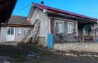 Casă cu 6 camere cu Teren 8000 Mp în Petroșani - 3